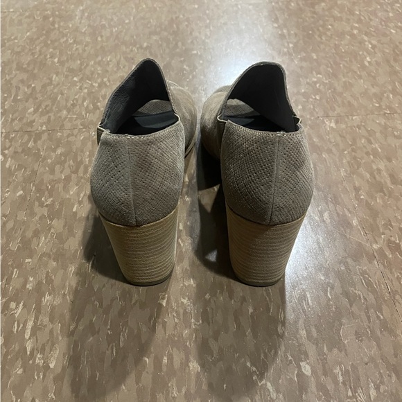 Eileen Fisher Milton Peep Toe Sandal - Picture 7 of 8